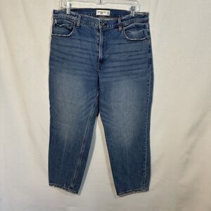 Abercrombie & Fitch Jeans Womens 32/14S "The Mom"  High Rise Med Wash
